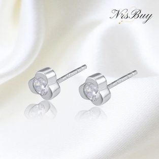 Simple Clover Stud Earrings