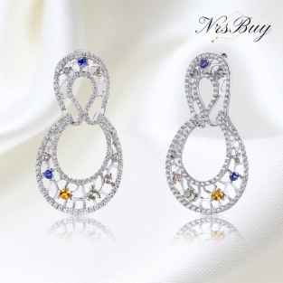 Gold Cutout Stud Earrings